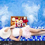 Shining Central Hotel & Spa