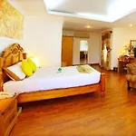 Universe Hotel
