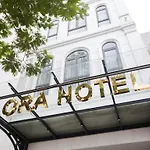 Flora Hotel & Residence