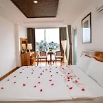 Rex Hotel & Apartment