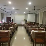 Boulevard Hotel