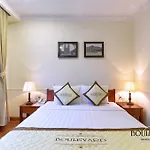 Boulevard Hotel