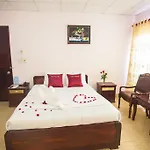 T90 Hotel