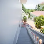 T90 Hotel