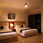 Iris Hotel