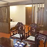 Phu Tho Hotel