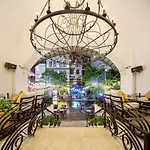 Le House Boutique Hotel - 100M To The Beach