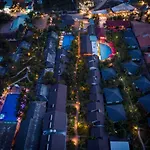 La Casa Resort