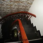 Ruby Lakeview Homestay