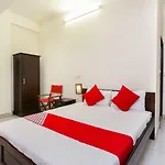 Oyo 117 Gina Hotel