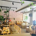 Hoa Sua Hotel
