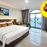 Crown Nguyen Hoang Hotel