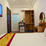 Cr Hotel