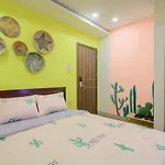 Azure Hotel Da Nang - Beach