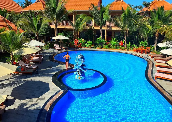 Golden Topaz Phu Quoc Resort