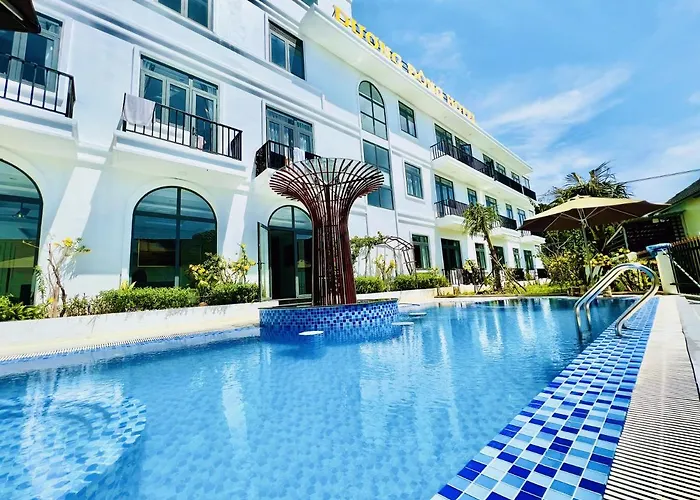 Duong Dong Hotel