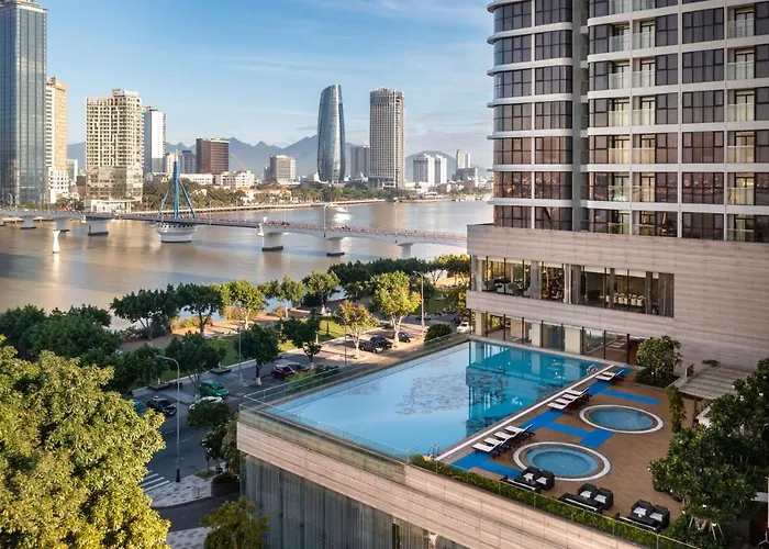 Melia Vinpearl Riverfront Đà Nẵng