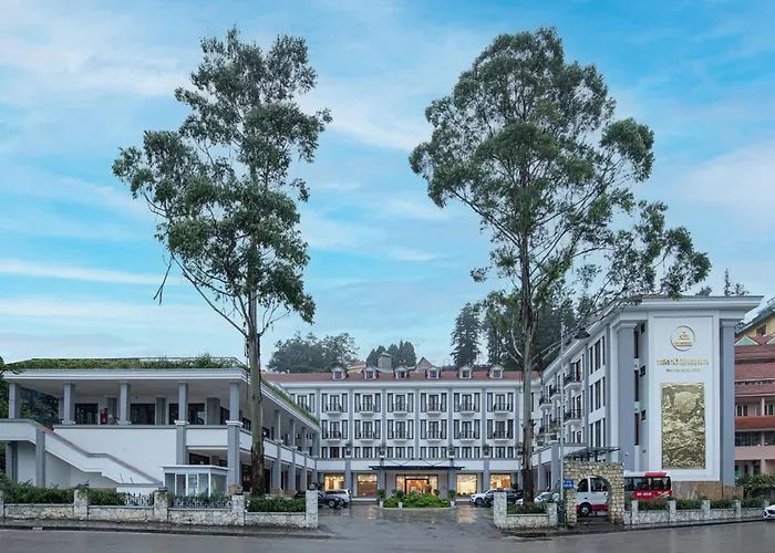 Sapa Green Forest Hotel & Convention
