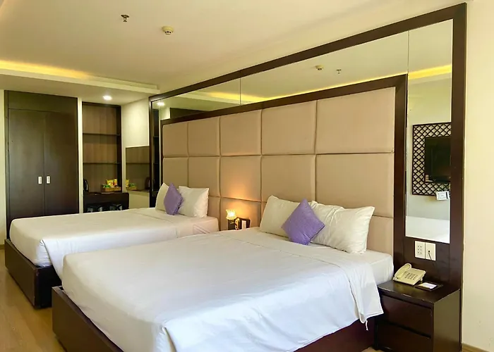 Pariat River Front Hotel