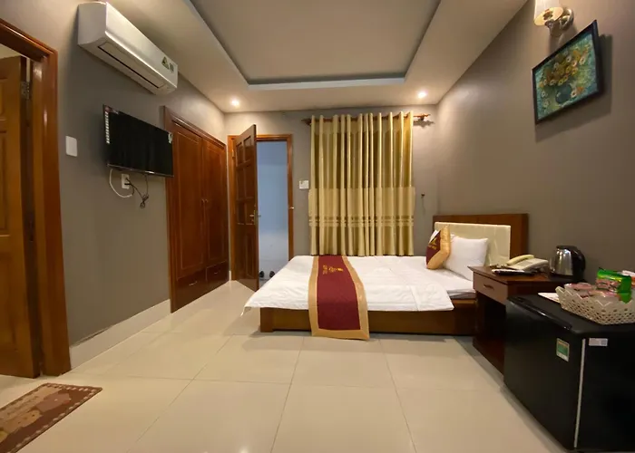 Golden Hotel