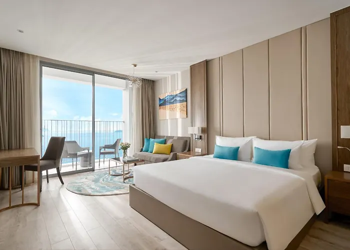 Oceanfront Suites Nha Trang
