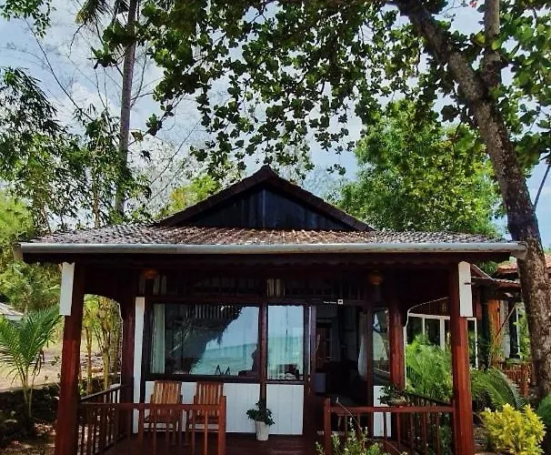 Bamboo Cottages