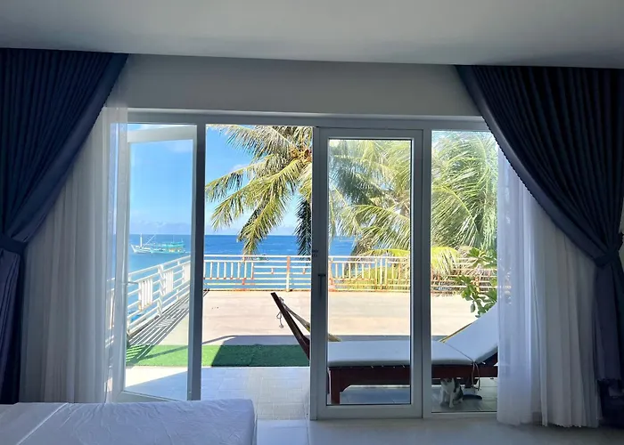Larina Beach House