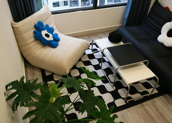 1Br Vinhomes Apt Balcony! Bauhaus Style Cozy House