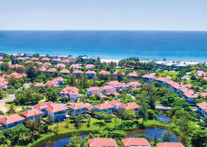 Memories Holiday Beach Villa Da Nang