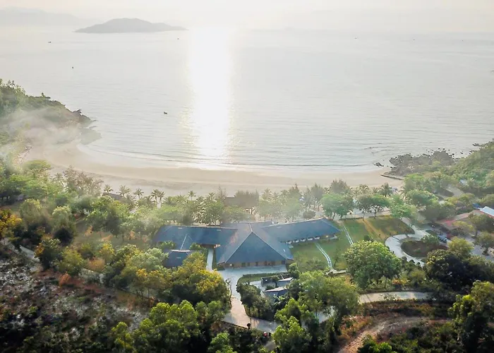 Diamond Bay Condotel Resort Nha Trang