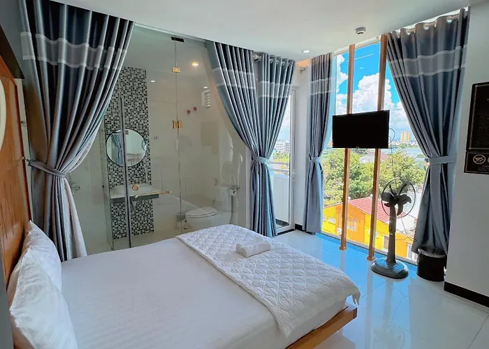 Cen Hotel