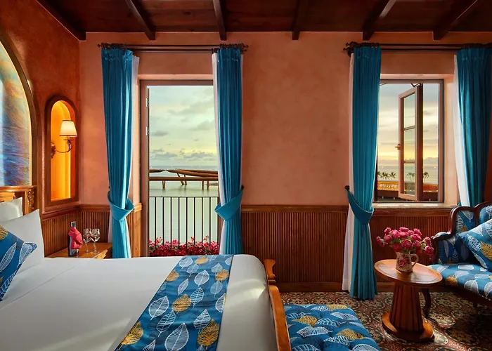 Venice Hotel Phu Quoc - Free Airport Shuttle & Sunset Town Tour