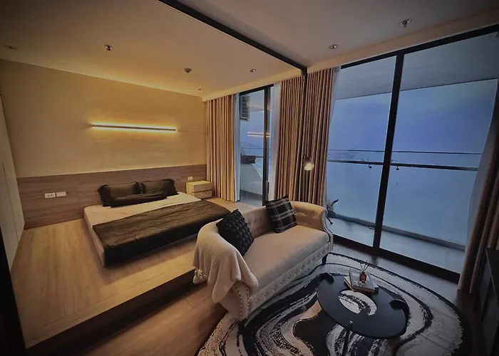 Apartment On 27Th & 32Nd Floor,Ha Long Bay View & Bai Chay Bridge