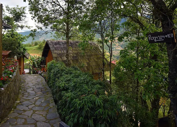 Chapa Ecolodge