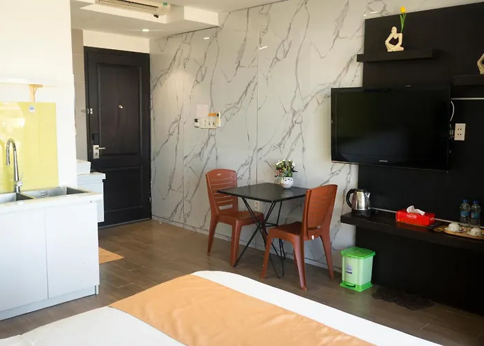 Horizon Front Beach Hotel Danang