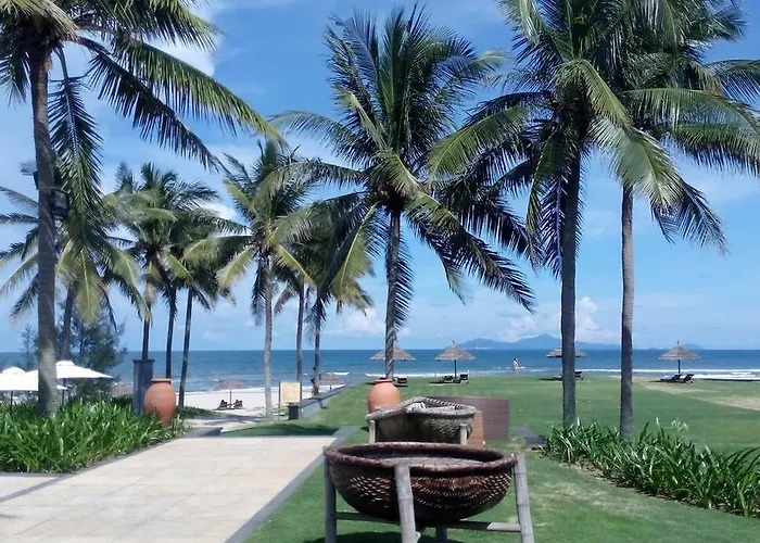 Ocean Apartment Spa & Golf Danang