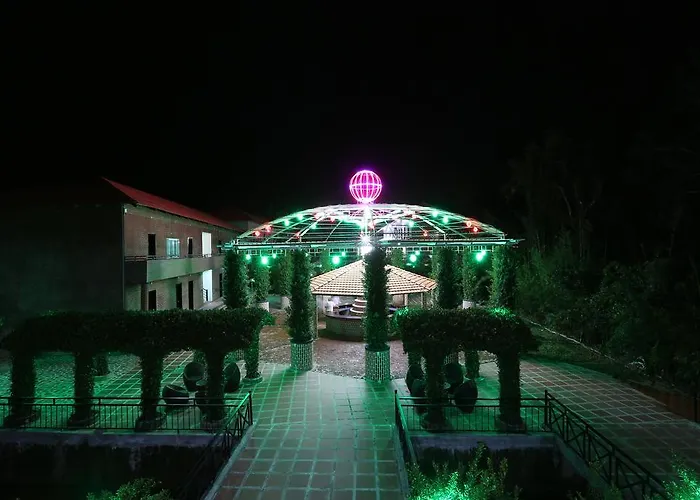 Countryside Garden Resort & Bar