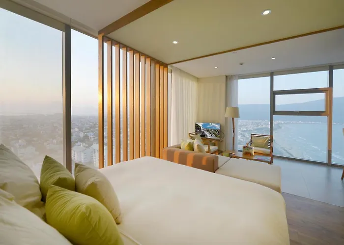 Fusion Suites Da Nang