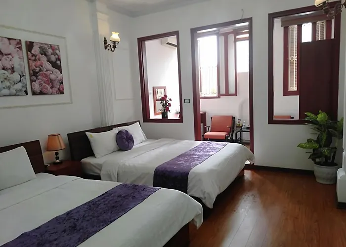 Iris Legend Hotel