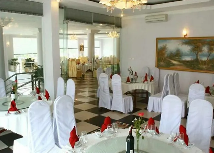 Vietnam Trade Union Hotel In Halong