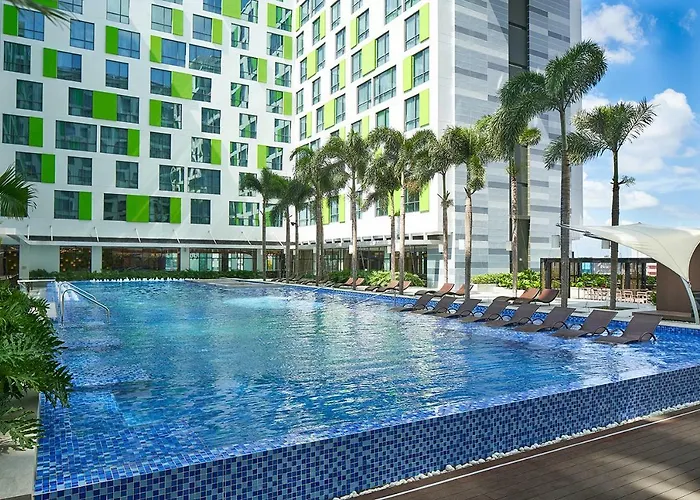 Holiday Inn & Suites Saigon Airport By Ihg
