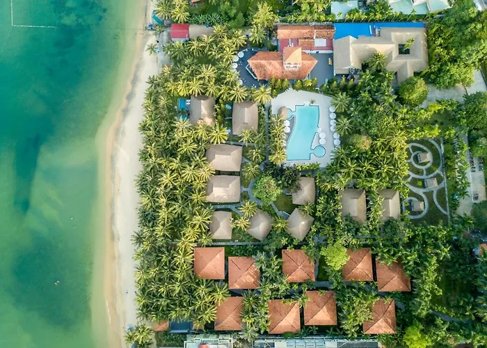 L\'Azure Resort and Spa