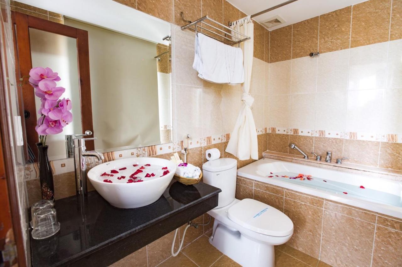 Grand Mango Khách sạn