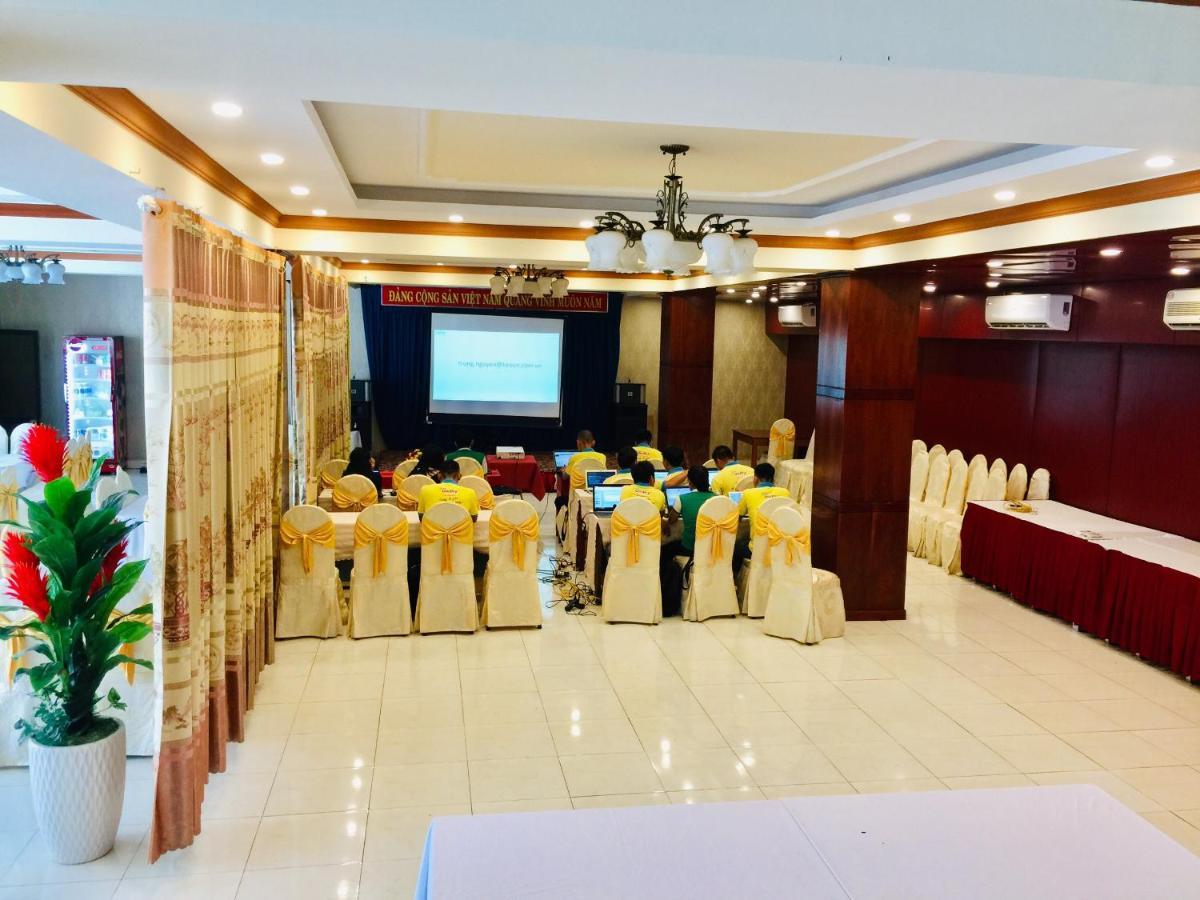 Cong Doan Hotel 2*