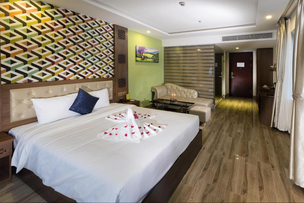 7 Seven Sea Hotel 4*