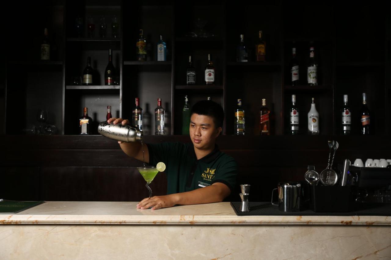 Santa Luxury Hotel Da Nang