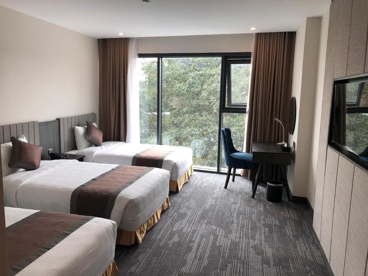 Muong Thanh Grand Bai Chay Hotel