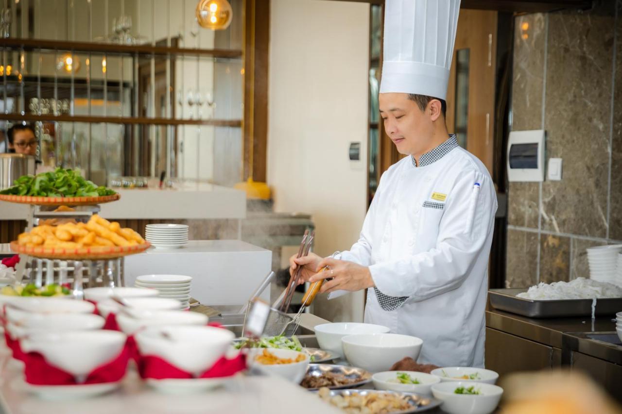 Muong Thanh Grand Bai Chay Hotel 4*