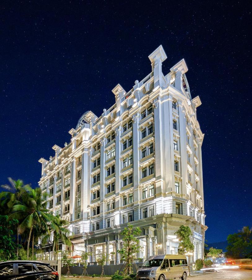 Avs Hotel 4*