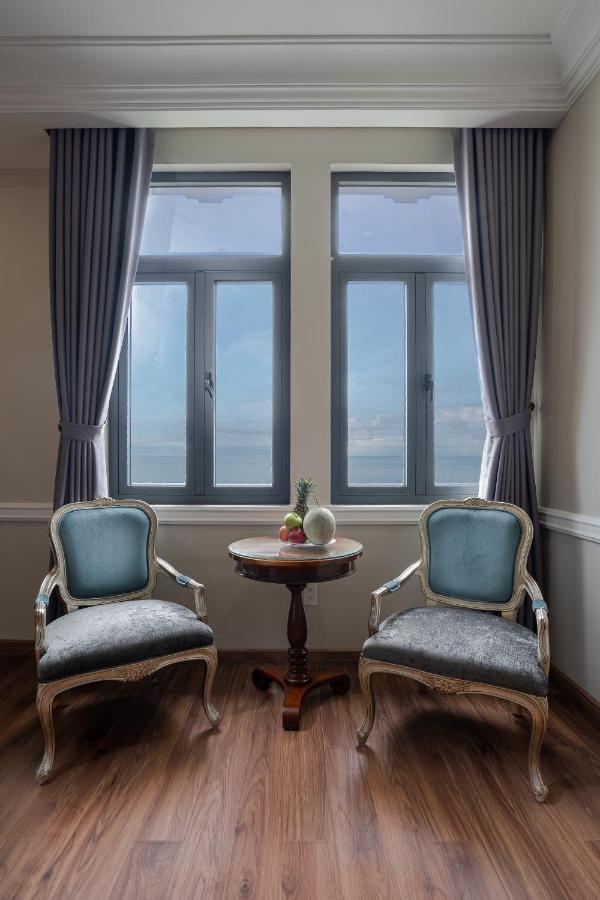 Avs Hotel 4*